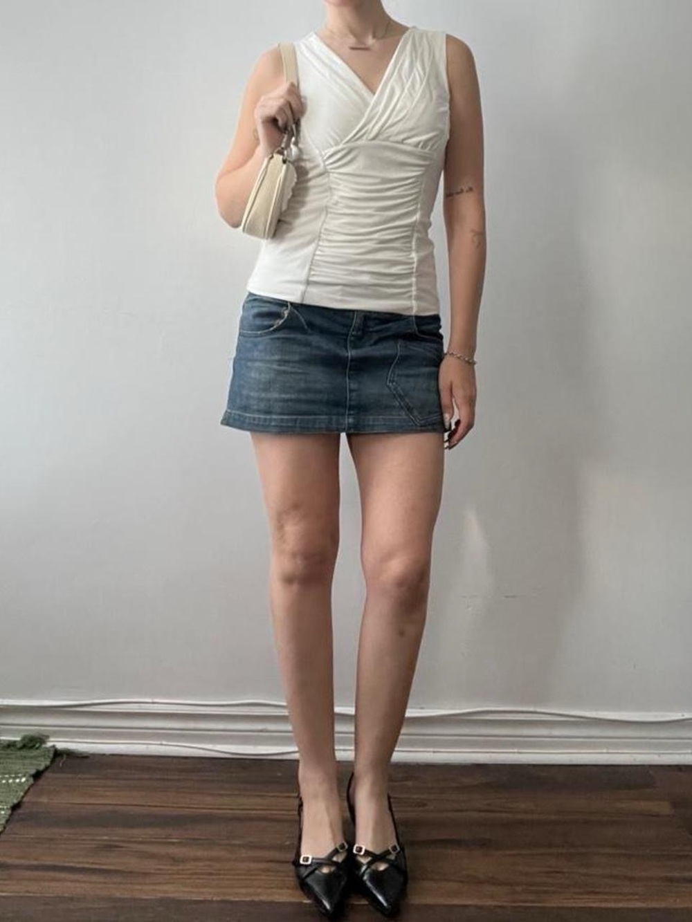 Size XS White Crossover Neckline Tank Top